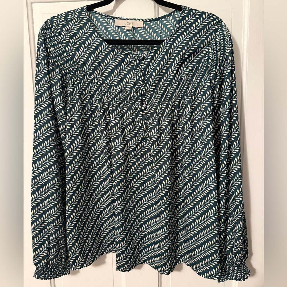 LOFT Hunter Green and White Leaf Print Shine Blouse